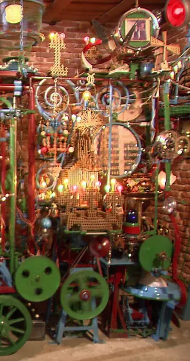 Carousel Slide Image of Die Weltmaschine