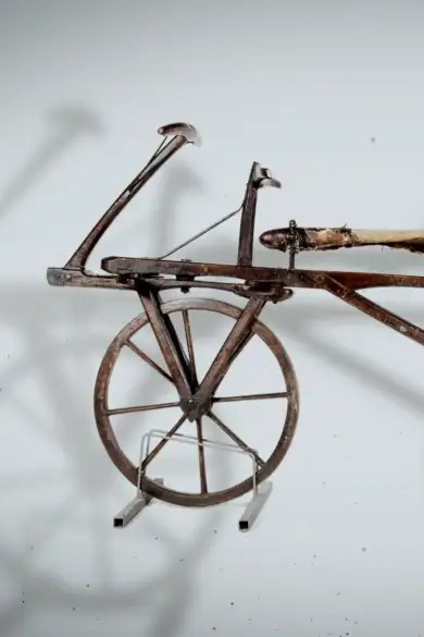 Carousel Slide Image of Fahrrad