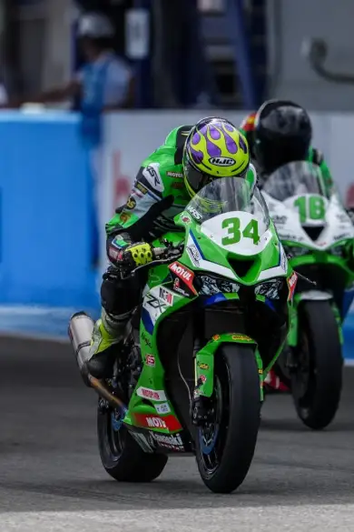 Carousel Slide Image of Jerez: Sportbike Rennen 2
