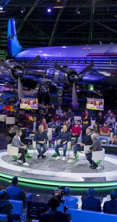 Carousel Slide Image of Sport und Talk aus dem Hangar-7