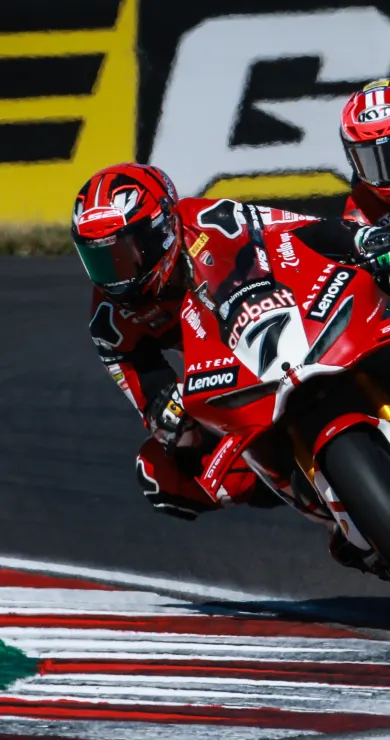 Carousel Slide Image of Magny-Cours: Superpole