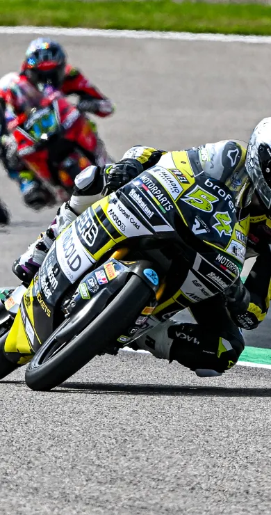 Carousel Slide Image of Silverstone: Rennen Moto3