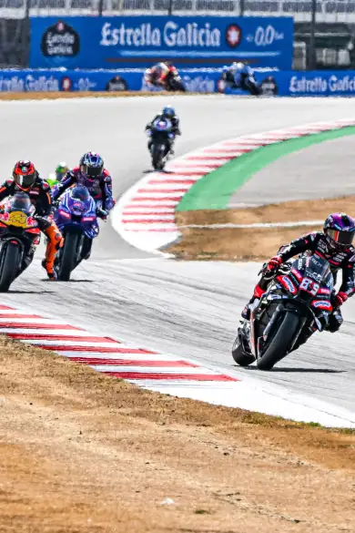 Carousel Slide Image of Aprilia setzt Ducati unter Druck