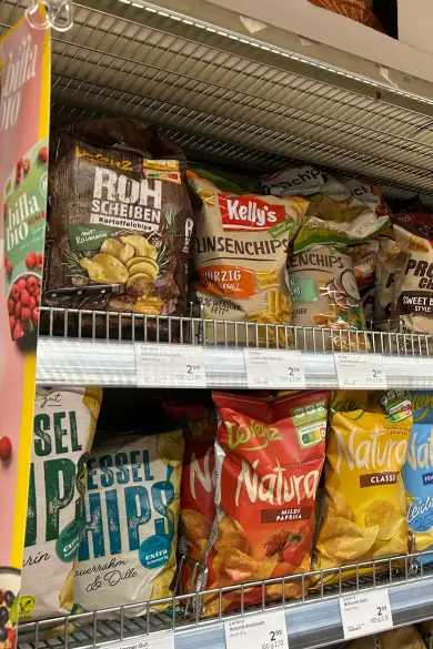 Carousel Slide Image of Chips-Test: Billig oder Marke?