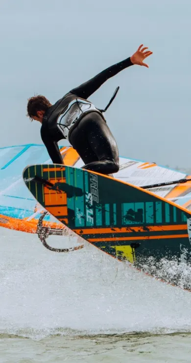 Carousel Slide Image of Die weltbesten Windsurfer 
