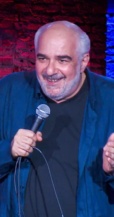 Carousel Slide Image of Comedy Club feiert Premiere