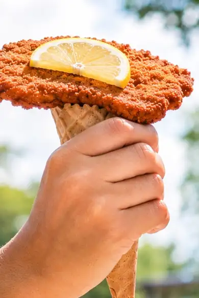 Carousel Slide Image of Schnitzel-Eis im Test
