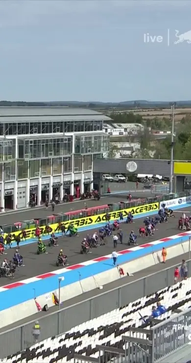 Carousel Slide Image of Magny-Cours: SSP Rennen 2