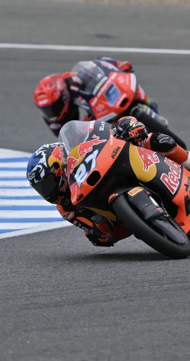 Carousel Slide Image of Barcelona: Qualifying Moto3
