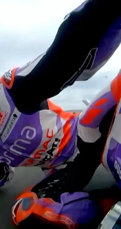 Carousel Slide Image of Indonesien: Legendäre MotoGP-Momente!