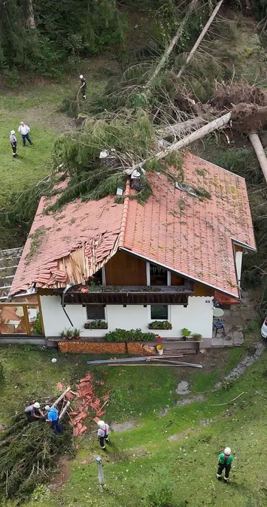 Carousel Slide Image of Unwetter: Hagel in Wagrain