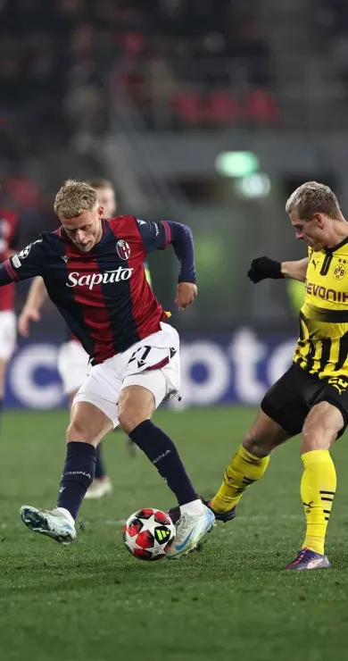 Carousel Slide Image of HL: Bologna vs. Dortmund
