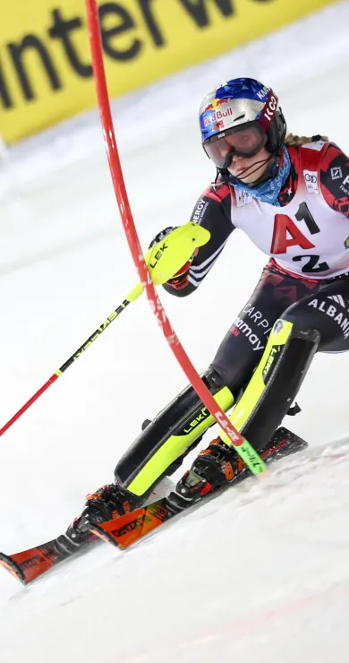 Carousel Slide Image of Ausfall-Festival im Slalom!