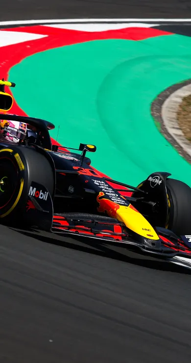 Carousel Slide Image of Formel 1: GP von Bahrain