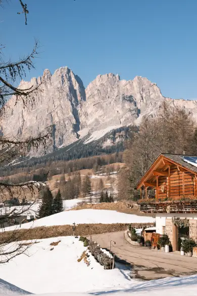 Carousel Slide Image of Bella Cortina