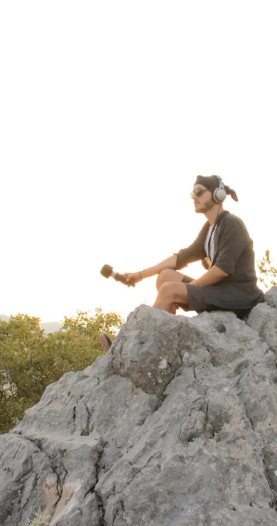 Carousel Slide Image of Islandman and VeYasin