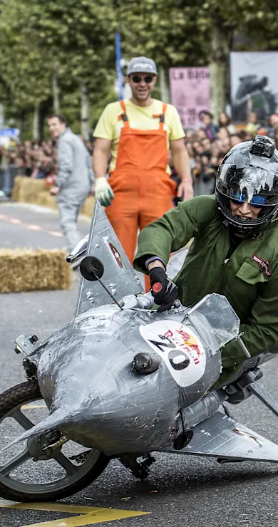 Carousel Slide Image of Die beliebtesten Seifenkisten der Fans 2017