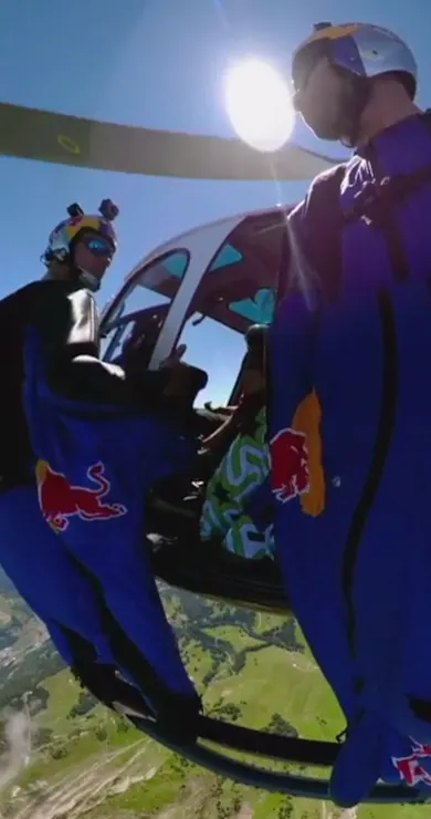 Carousel Slide Image of BASE jumping in Svizzera parte 2