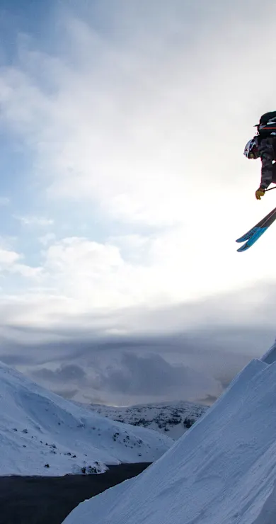 Carousel Slide Image of Onekotan : the lost island