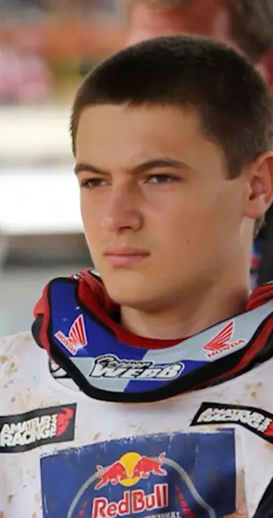 Carousel Slide Image of 450 Class Dreams