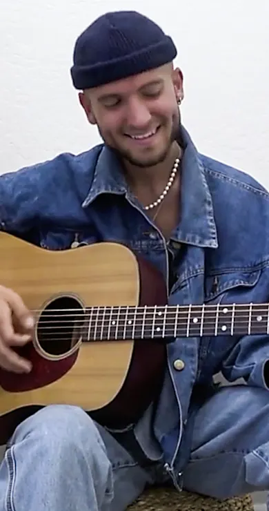 Carousel Slide Image of Gavin Haley – It's Getting Worse