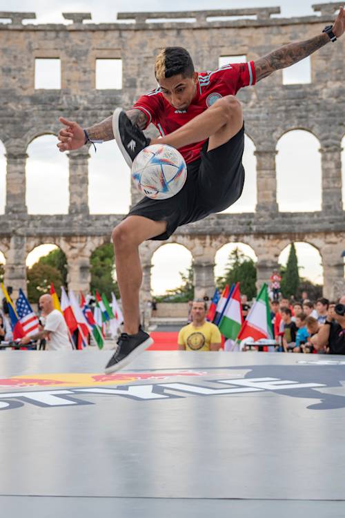 Freestyle football