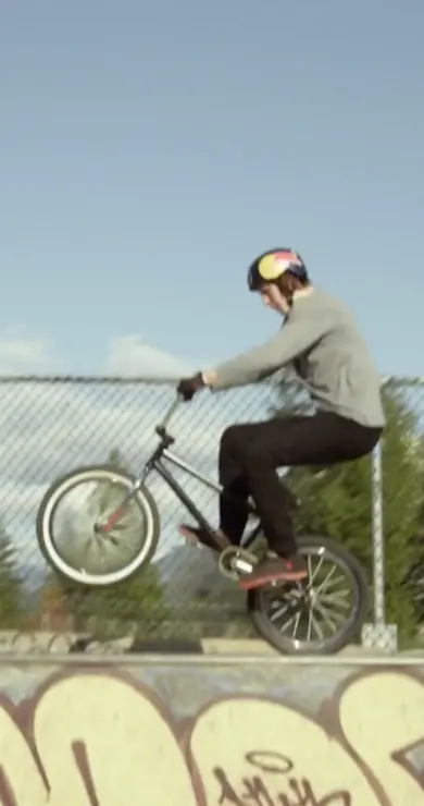 Carousel Slide Image of Town and country