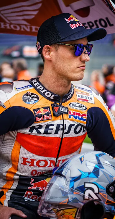 Carousel Slide Image of Pol Esparagó gets ready for Spielberg