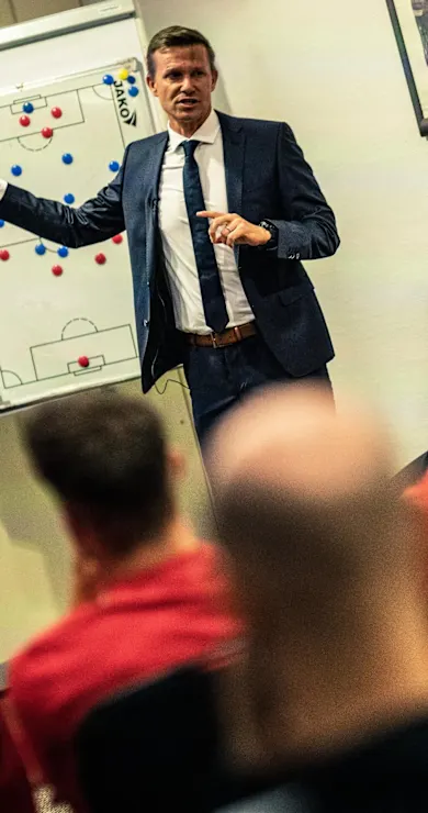 Carousel Slide Image of 13 tygodni