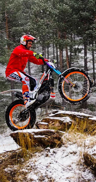 Carousel Slide Image of Rob Meets Loïc Bruni