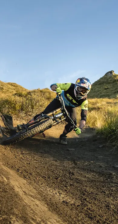 Carousel Slide Image of ABC du... VTT