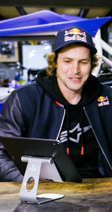 Carousel Slide Image of Rob Warner conoce a Tom Pagès