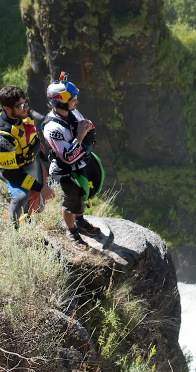 Carousel Slide Image of Skyaking stunts