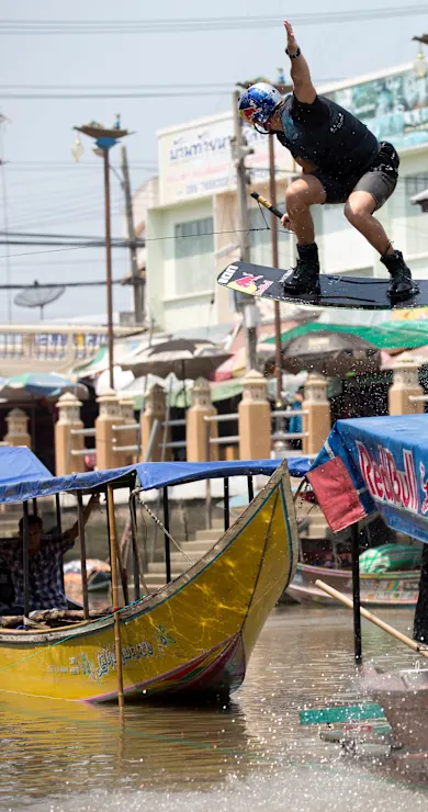 Carousel Slide Image of Arrival and exploration