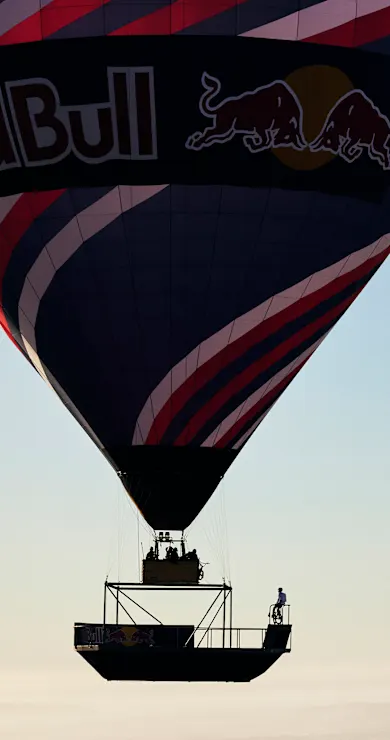 Carousel Slide Image of Don't Look Down: Göklerde BMX Aksiyonu