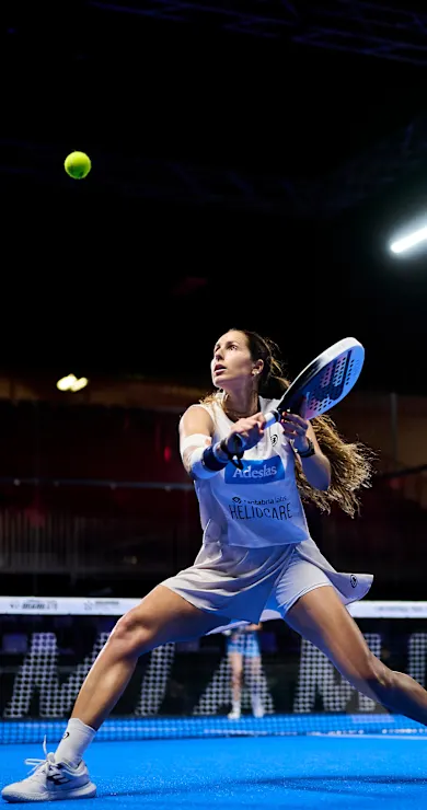 Carousel Slide Image of Cuartos, pista 1 - London Premier Padel P1