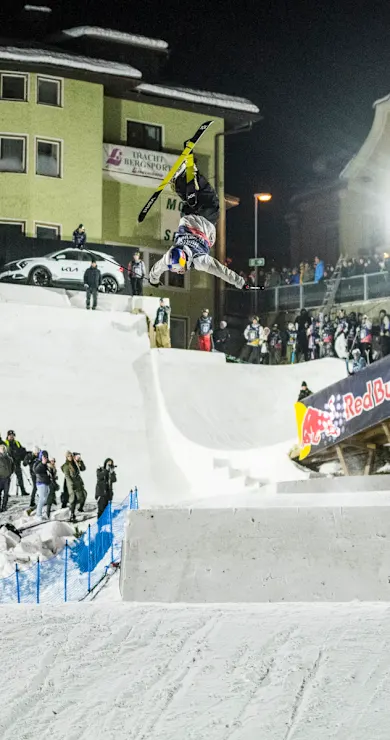 Carousel Slide Image of Main event