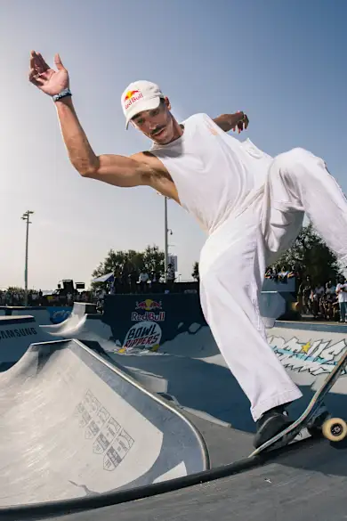 Carousel Slide Image of EN | Red Bull Bowl Rippers LIVE: From the Bowl