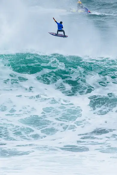 Carousel Slide Image of TUDOR Nazaré Big Wave Challenge livestream
