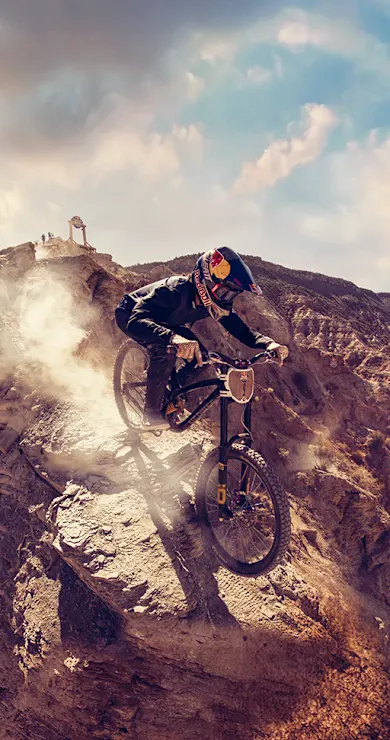 Carousel Slide Image of Finale