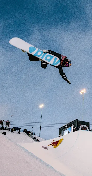 Carousel Slide Image of Women's and men's halfpipe