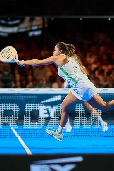 Carousel Slide Image of Quarter-finals Centre Court – Rotterdam