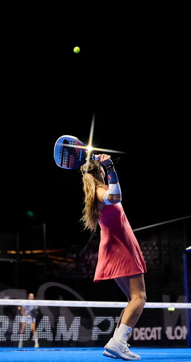 Carousel Slide Image of Quarter-finals Centre Court – Rotterdam