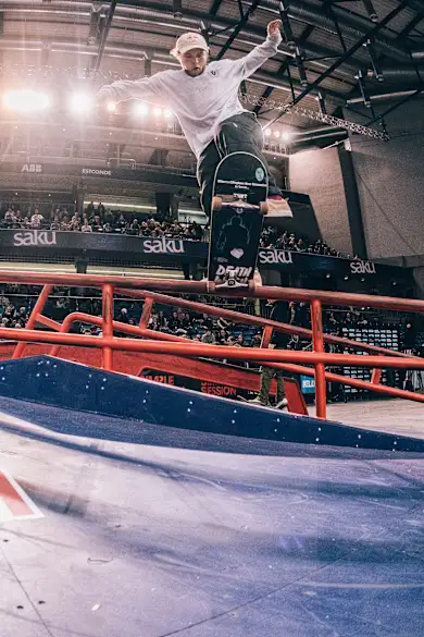 Carousel Slide Image of Skate - Replay - Simple Session 2019