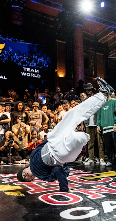 Carousel Slide Image of Live 