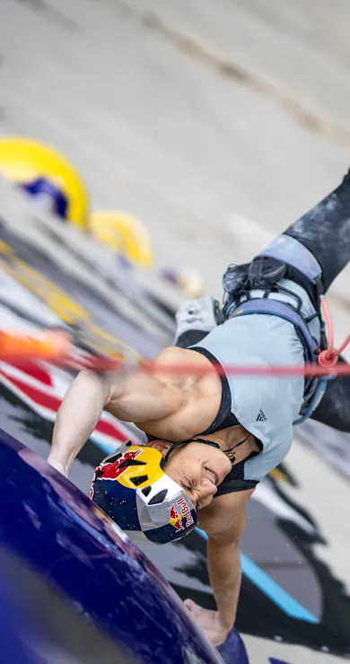 Carousel Slide Image of Livestream