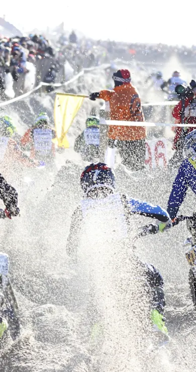 Carousel Slide Image of Main race