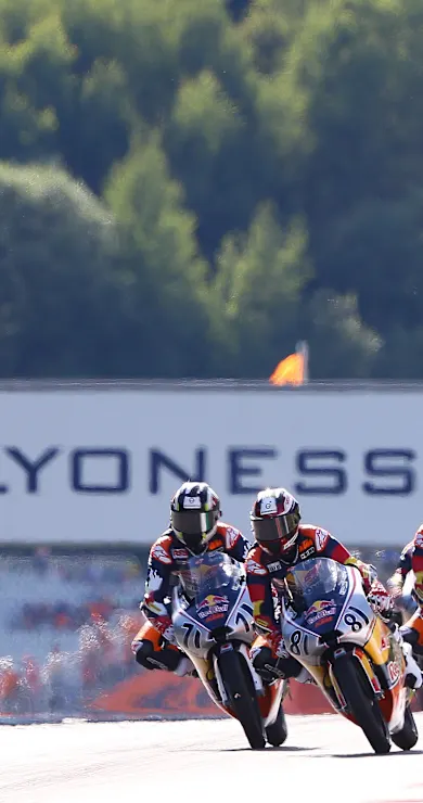 Carousel Slide Image of Red Bull Rookies Cup - Spielberg 2016 Race 1 LIVE