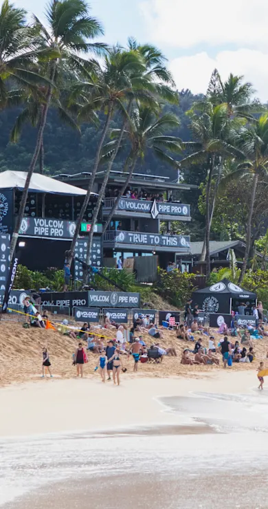 Carousel Slide Image of People watching