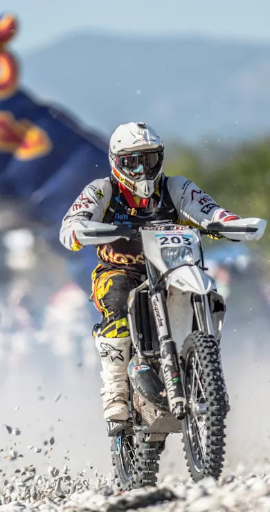 Carousel Slide Image of Recap the 2013 Red Bull Hare Scramble action